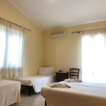 Domus Birdi Bed and Breakfast *