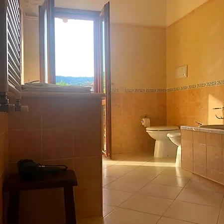 Domus Birdi Bed & Breakfast *